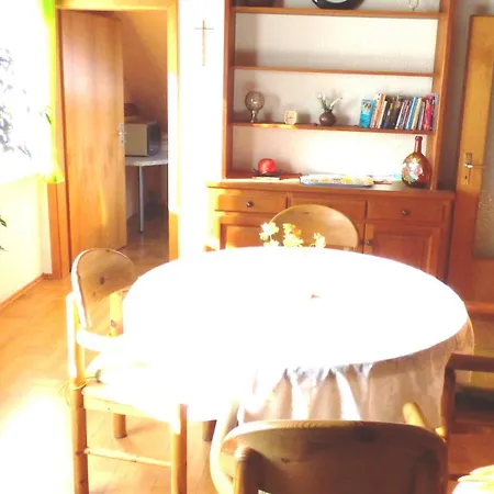 Jaeger Apartment *